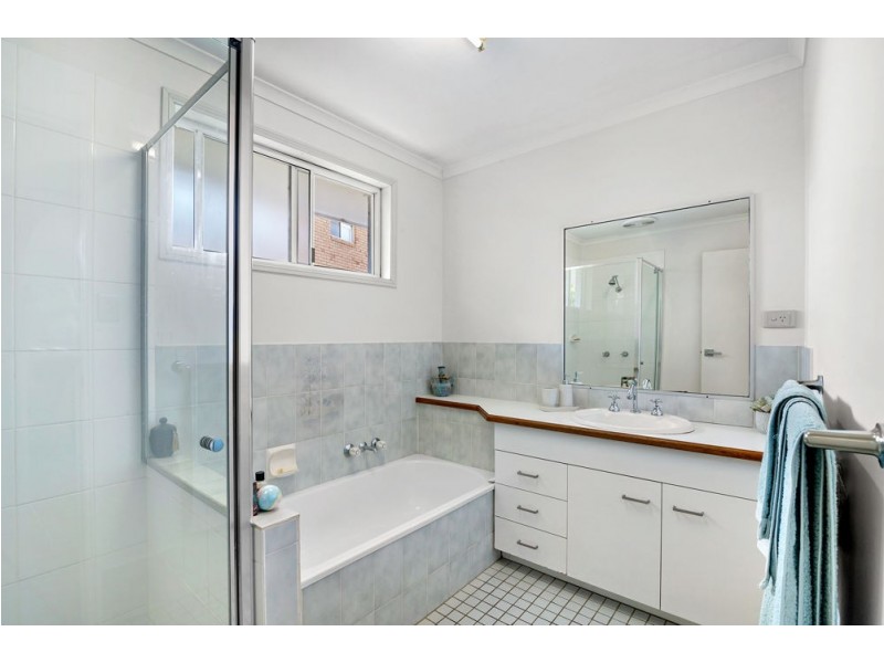 16 Flamingo Dr, Banksia Beach QLD 4507