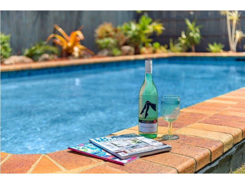 16 Flamingo Dr, Banksia Beach QLD 4507