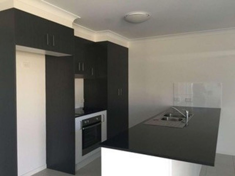 27 Coogera Court, Morayfield QLD 4506