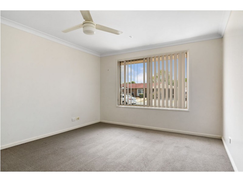 1 Siska Court, Beachmere QLD 4510