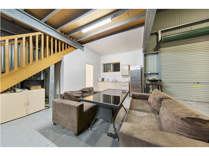 31 James Road, Pine Mountain QLD 4306