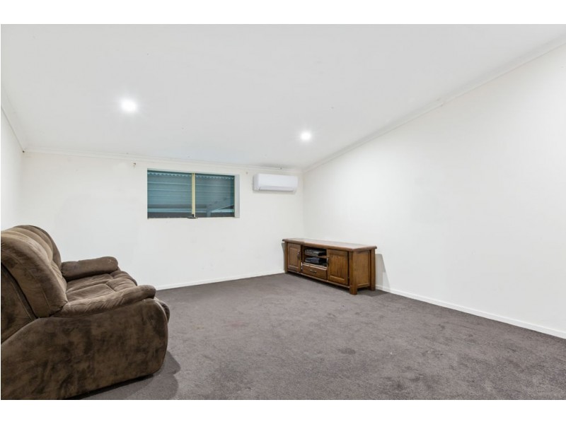 31 James Road, Pine Mountain QLD 4306