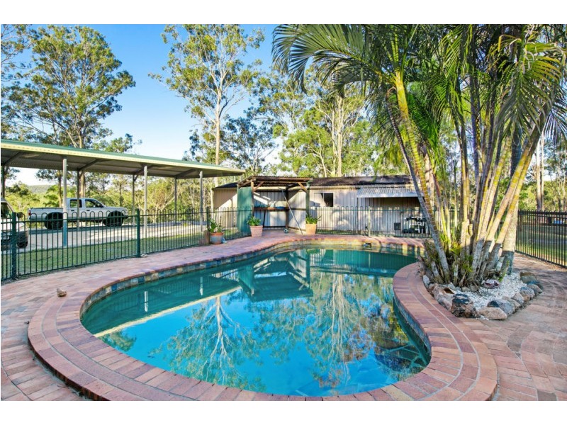 31 James Road, Pine Mountain QLD 4306
