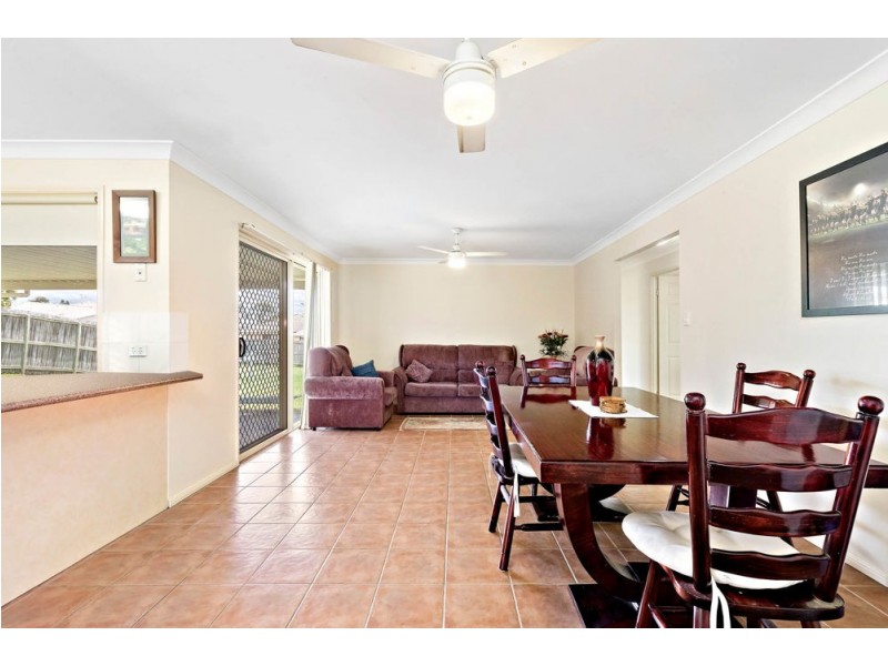 8 Baroon Place, Narangba QLD 4504