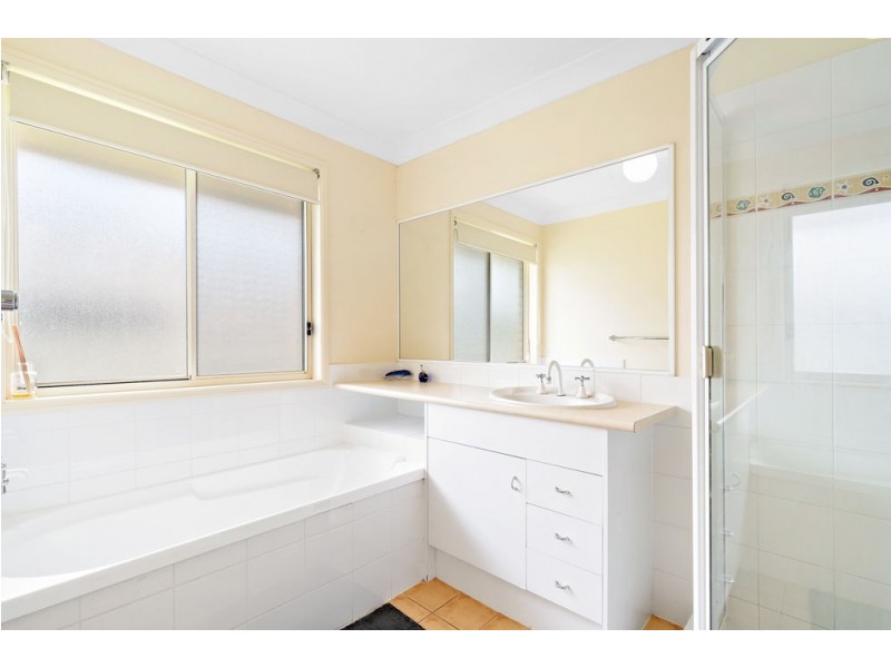 8 Baroon Place, Narangba QLD 4504