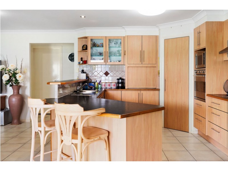 6 Barnowl Esplanade, Narangba QLD 4504