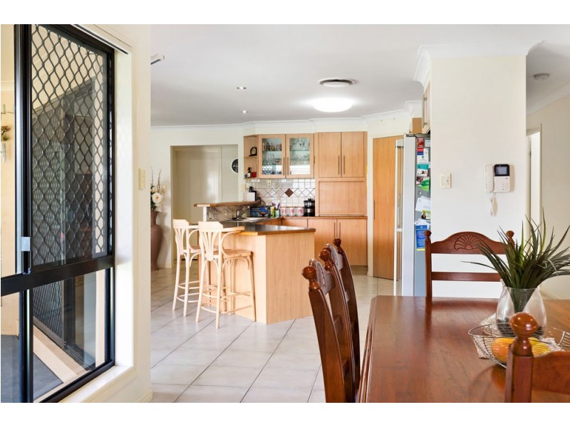 6 Barnowl Esplanade, Narangba QLD 4504