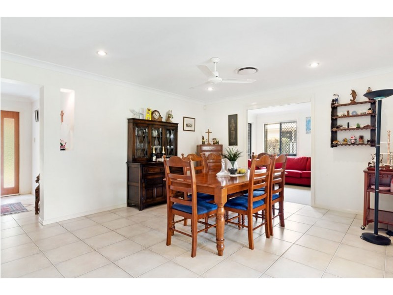 6 Barnowl Esplanade, Narangba QLD 4504