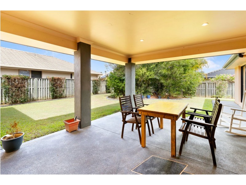 6 Barnowl Esplanade, Narangba QLD 4504