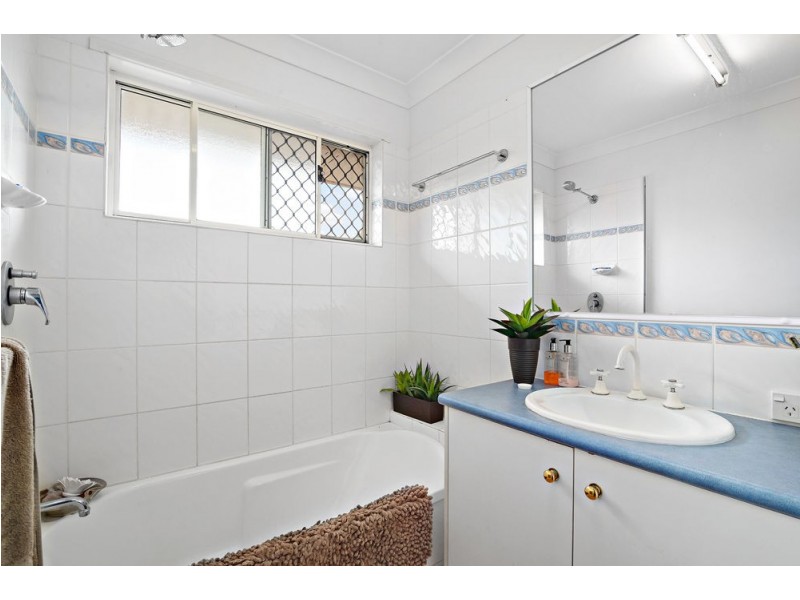 17 Sandalwood Street, Narangba QLD 4504