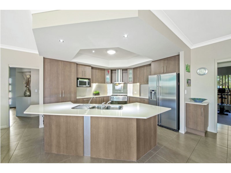 12 Spur Court, Narangba QLD 4504