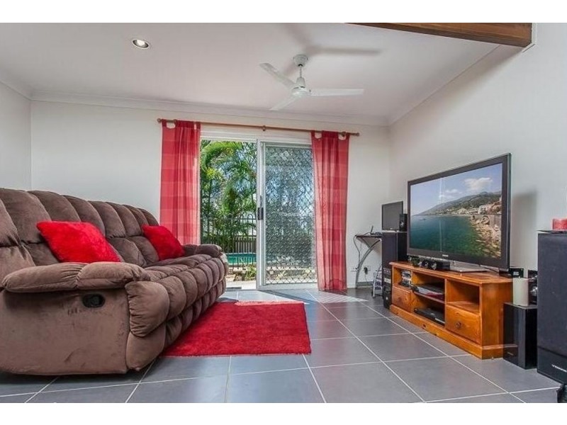 1198 Oakey Flat Road, Narangba QLD 4504
