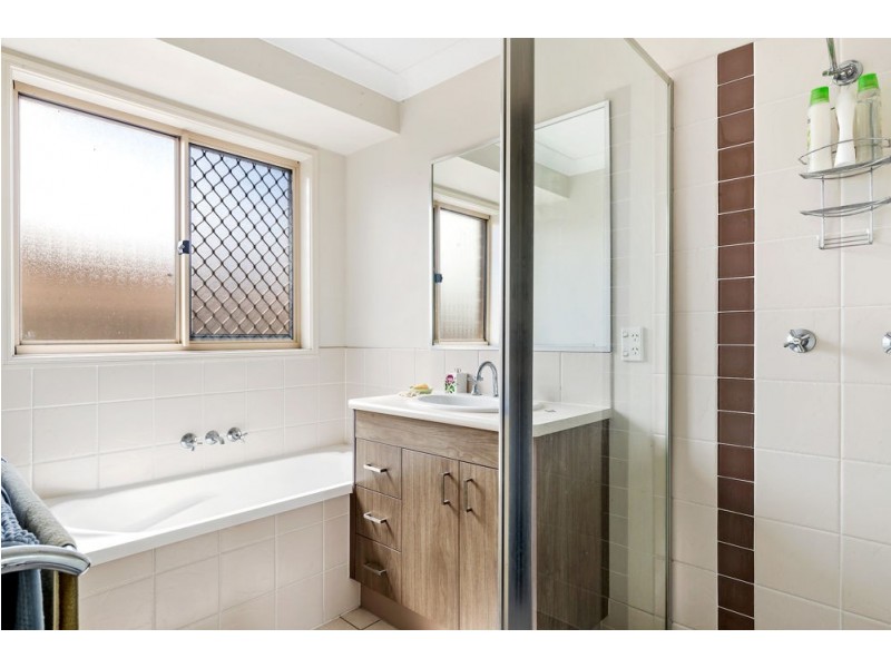 2 Barron Street, Morayfield QLD 4506