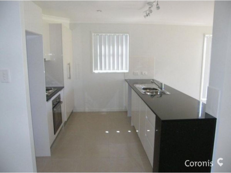2/4 Sugarglider Close, Morayfield QLD 4506