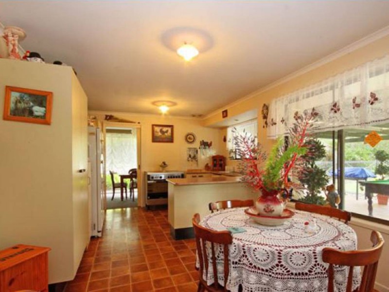 280 Peel Road, Beachmere QLD 4510