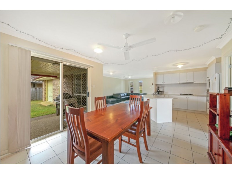 4 Tara Grove, Bellmere QLD 4510