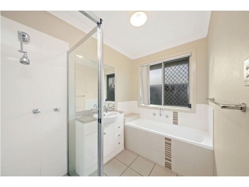 4 Tara Grove, Bellmere QLD 4510