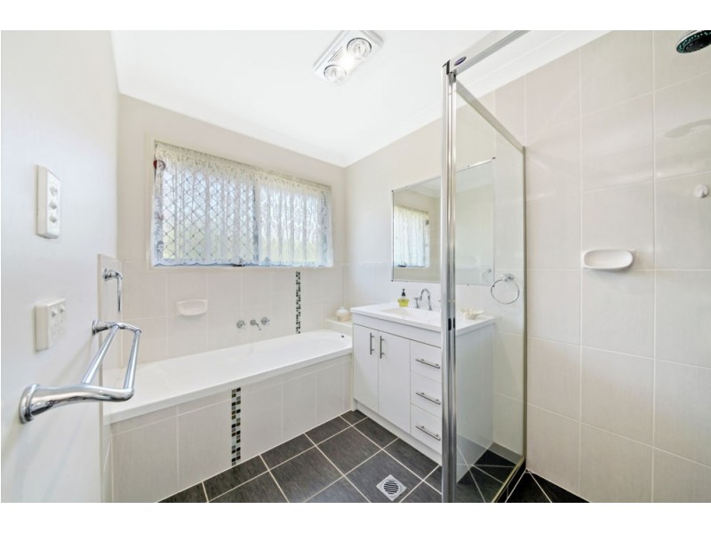 18 Wollemi Court, Morayfield QLD 4506