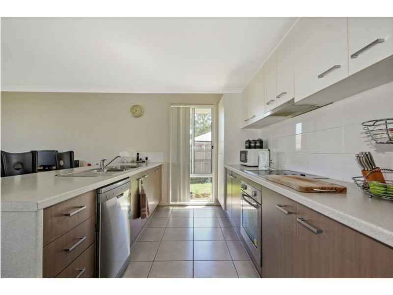 6 Feather Court, Morayfield QLD 4506