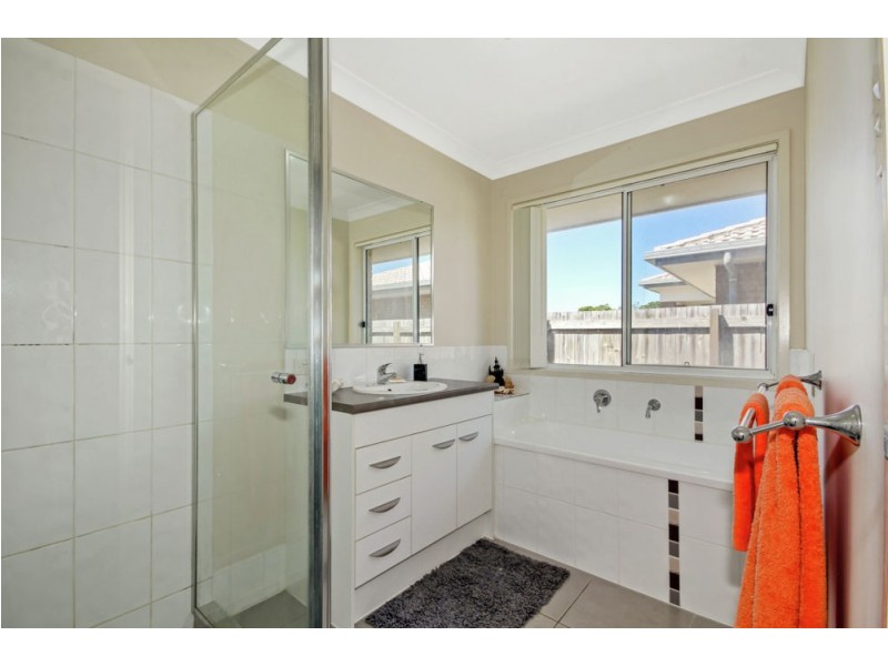 6 Feather Court, Morayfield QLD 4506