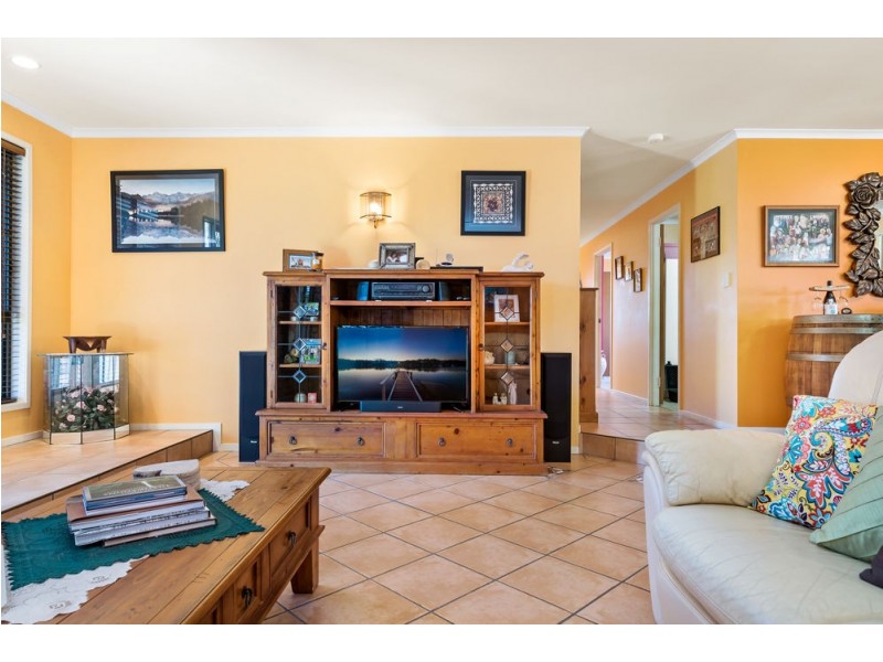 5 Caval Crescent, Deception Bay QLD 4508