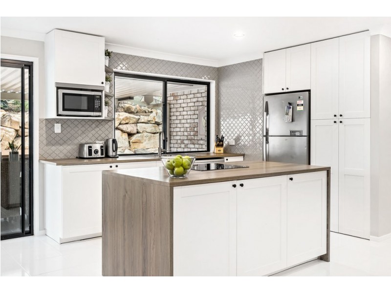 1 Koala Drive, Morayfield QLD 4506