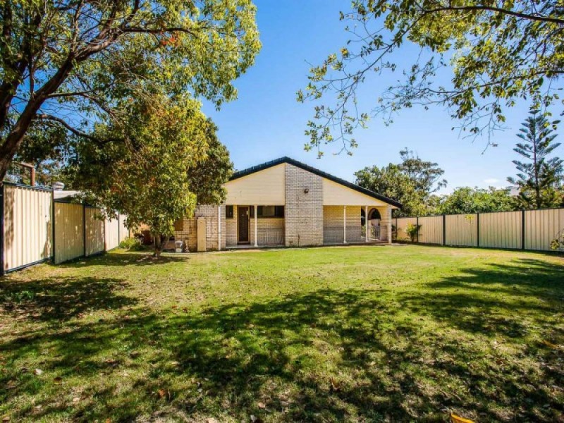 1 Creek Street, Redcliffe QLD 4020