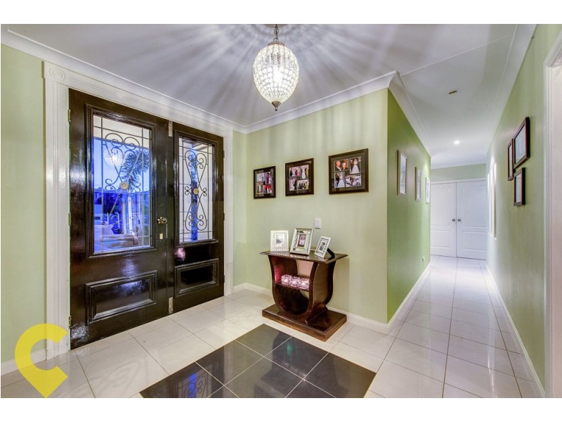 12 Woodswallow Place, Bellbowrie QLD 4070