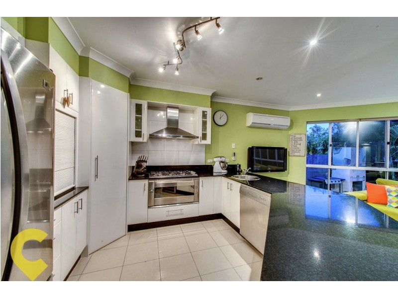 12 Woodswallow Place, Bellbowrie QLD 4070