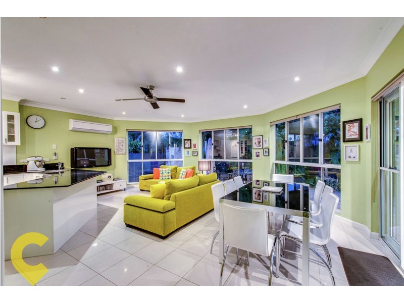 12 Woodswallow Place, Bellbowrie QLD 4070