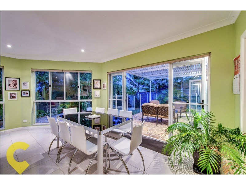 12 Woodswallow Place, Bellbowrie QLD 4070