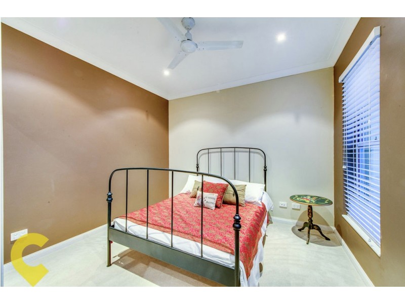 12 Woodswallow Place, Bellbowrie QLD 4070