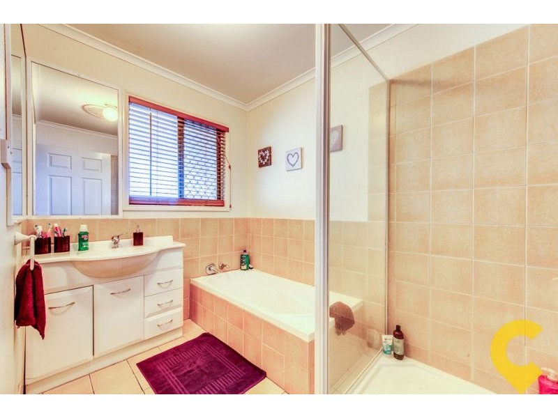 27 Karen Street, Camira QLD 4300