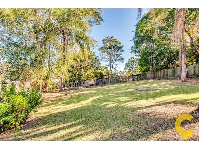 27 Karen Street, Camira QLD 4300