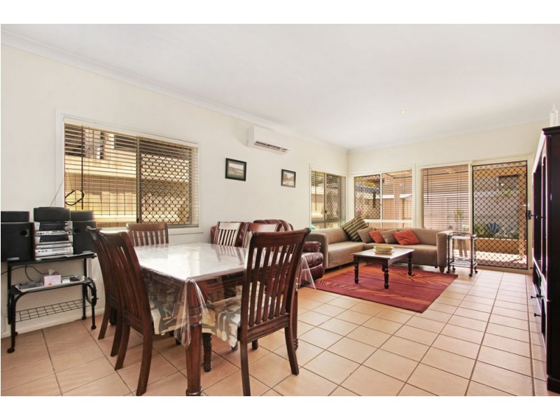 13 Simpson Way, Forest Lake QLD 4078