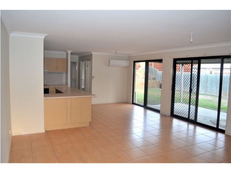 38 Nullarbor Circuit, Forest Lake QLD 4078