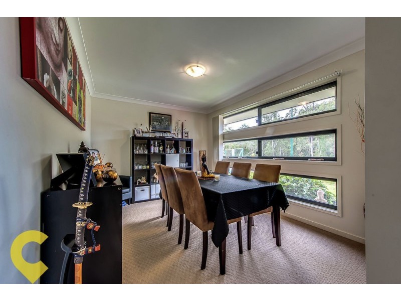 28 Fred Pham Crescent, Doolandella QLD 4077