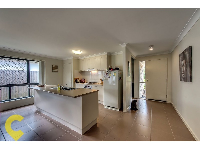 28 Fred Pham Crescent, Doolandella QLD 4077