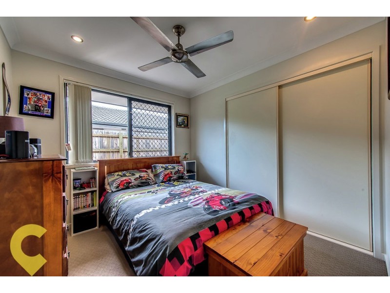 28 Fred Pham Crescent, Doolandella QLD 4077
