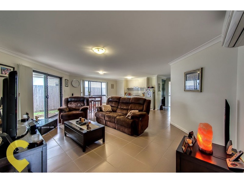 28 Fred Pham Crescent, Doolandella QLD 4077