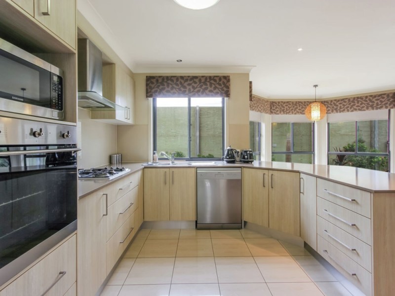 61 Juniper Street, Heathwood QLD 4110