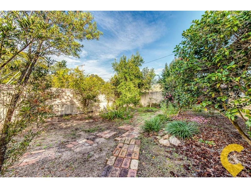 6 Karen Street, Camira QLD 4300