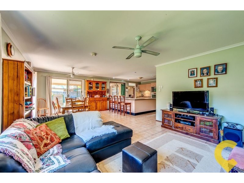 4 Minker Place, Forest Lake QLD 4078