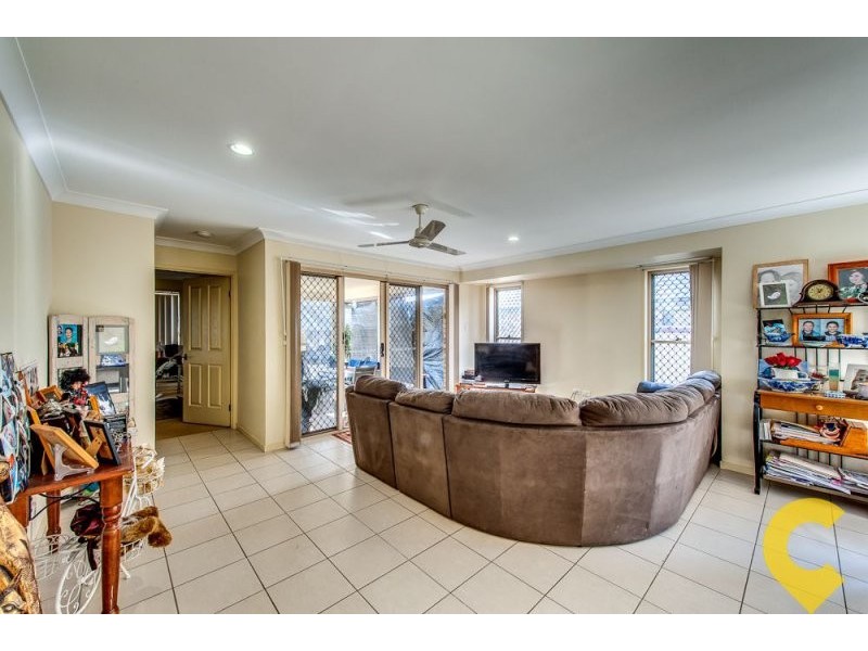 24 Flower Place, Richlands QLD 4077