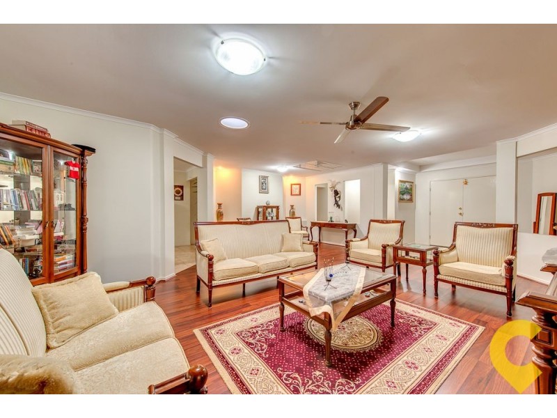 11 Chiswick Place, Forest Lake QLD 4078