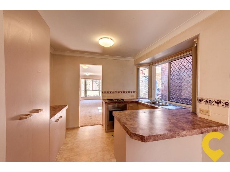 33 Barrier Place, Forest Lake QLD 4078