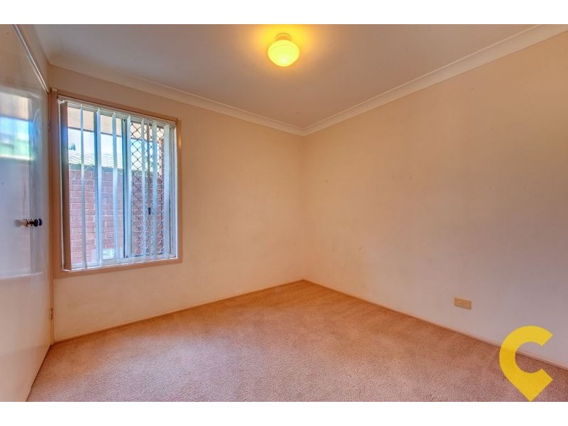 33 Barrier Place, Forest Lake QLD 4078