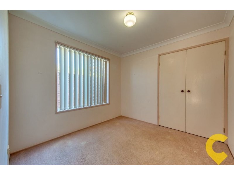 33 Barrier Place, Forest Lake QLD 4078