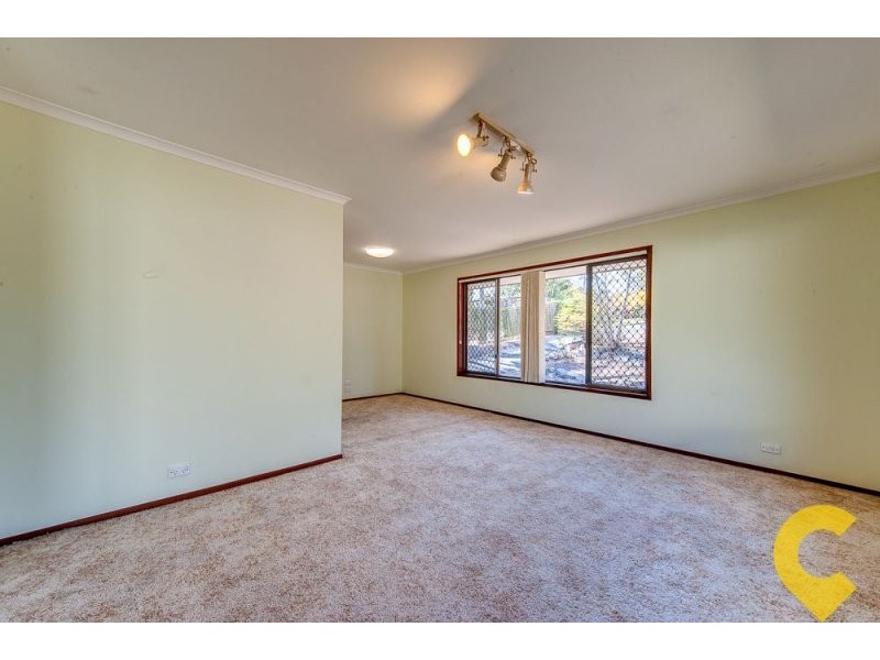 6 Robin Street, Camira QLD 4300