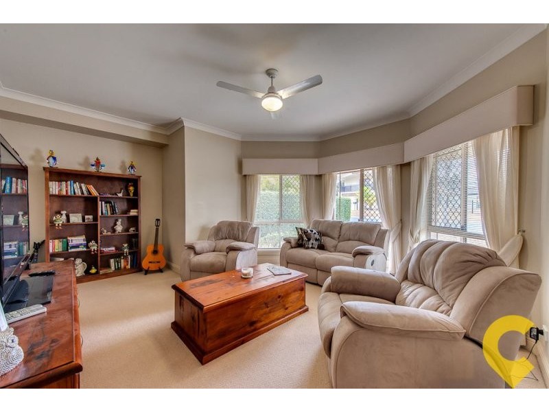 31 Balmoral Place, Forest Lake QLD 4078